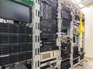 La inteligencia artificial come luz: los centros de datos ya son el 4,4% de la electricidad que gasta Estados Unidos