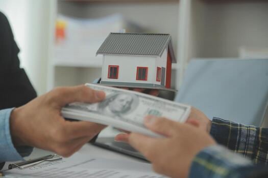 Créditos UVA: con la nueva regla del 25%, una pareja precisa ingresos cercanos a los $3,5 millones para calificar