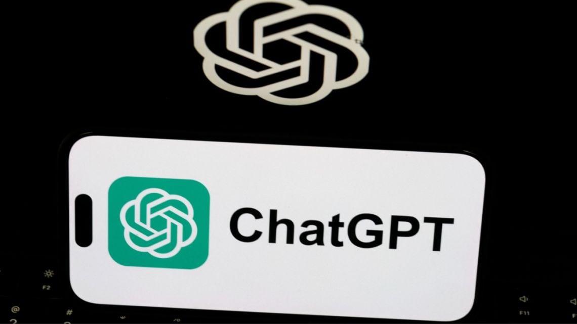 Caída simultánea de ChatGPT, Claude y Grok expuso la fragilidad de la infraestructura centralizada de inteligencia artificial