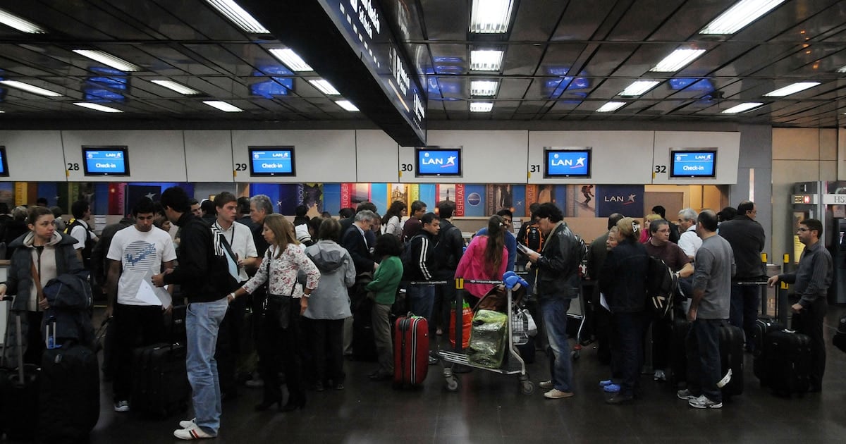 El turismo receptivo consolida un primer semestre récord y muestra un cambio de perfil en el visitante que llega al país