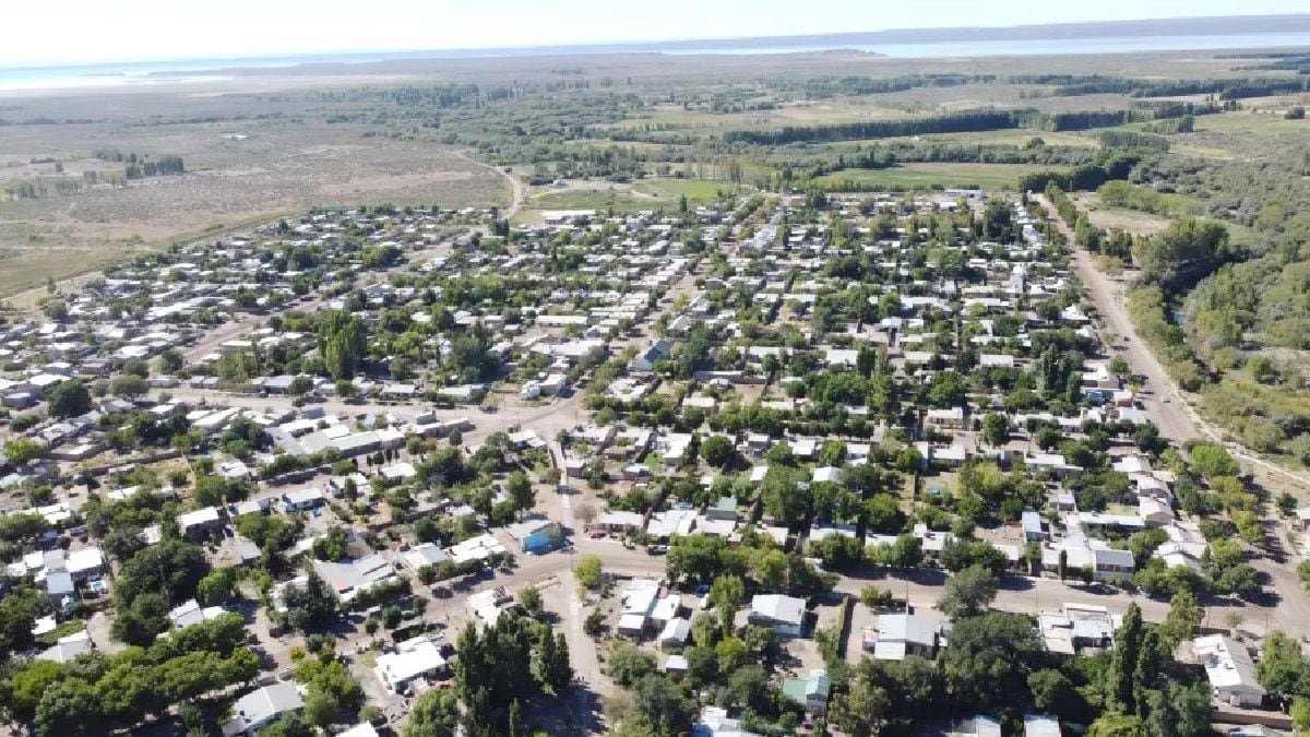 Picún Leufú da un paso histórico: licitan las redes de gas y cloacas que el barrio Portal de las Rosas esperó durante años