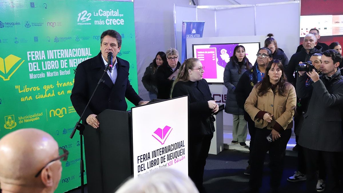 La Feria del Libro de Neuquén abre su decimotercera edición con una programación centrada en la memoria y Borges