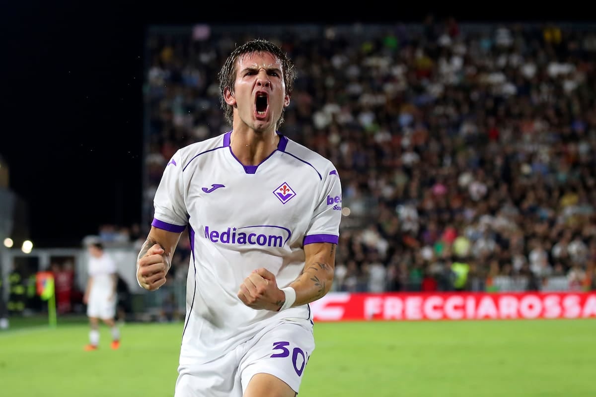 Mastantuono se sacó la espina con un hat-trick que le cambia el aire a la Fiorentina