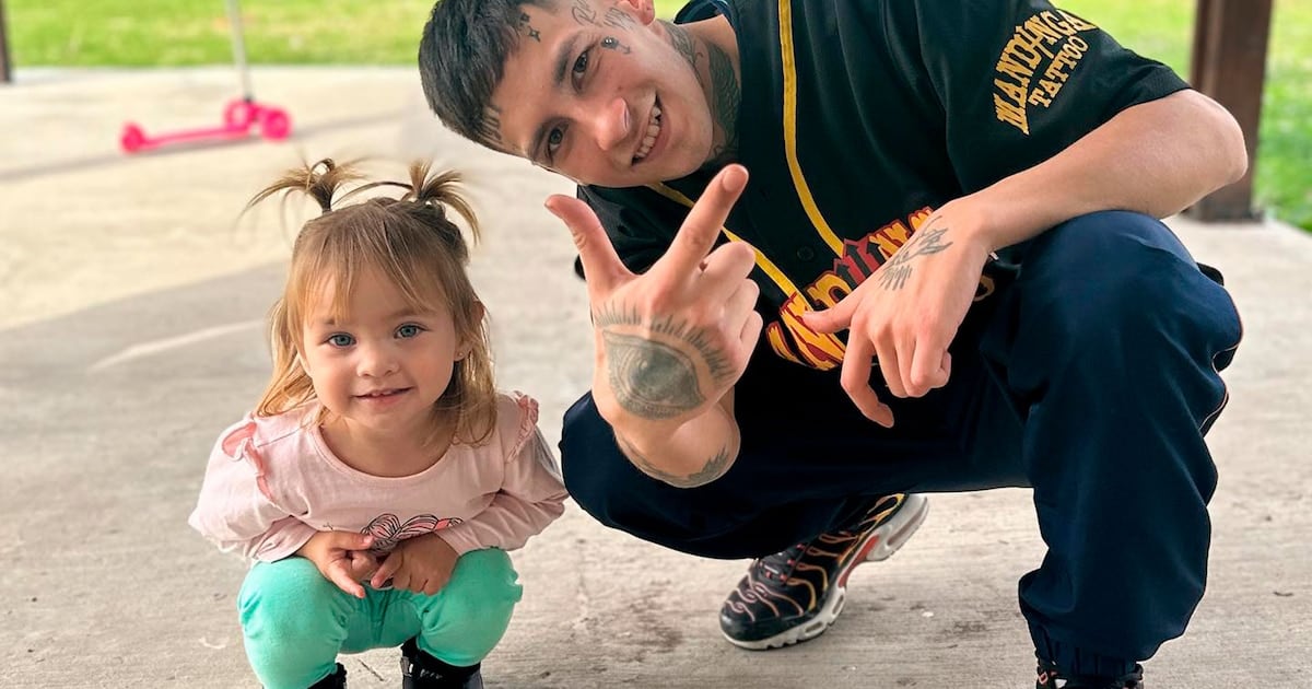 L-Gante le cantó el feliz cumpleaños a Jamaica con un video de ella recién nacida y una carta pública