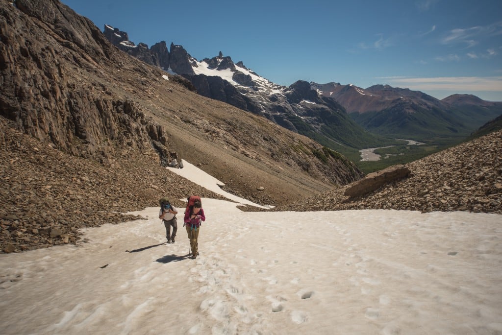 Una profe de Economía que se calzó las botas y ahora te lleva a caminar la Patagonia