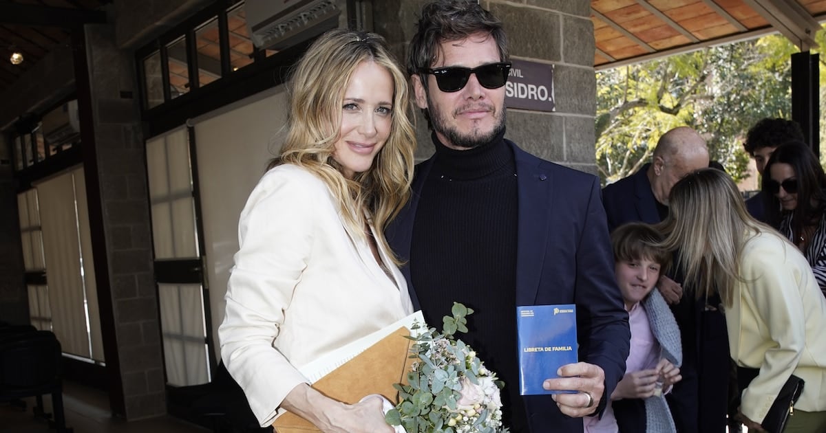 Una boda chiquita, casi secreta: el casamiento de Julieta Prandi y Emanuel Ortega en el Registro de San Isidro