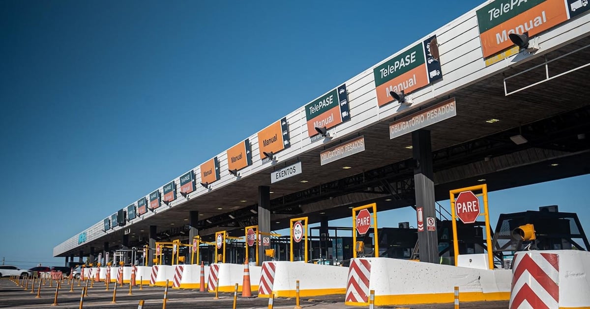 Pasar sin pagar por la Autopista Buenos Aires-La Plata puede costar hasta 684.300 pesos: cómo funciona la multa que aplica AUBASA