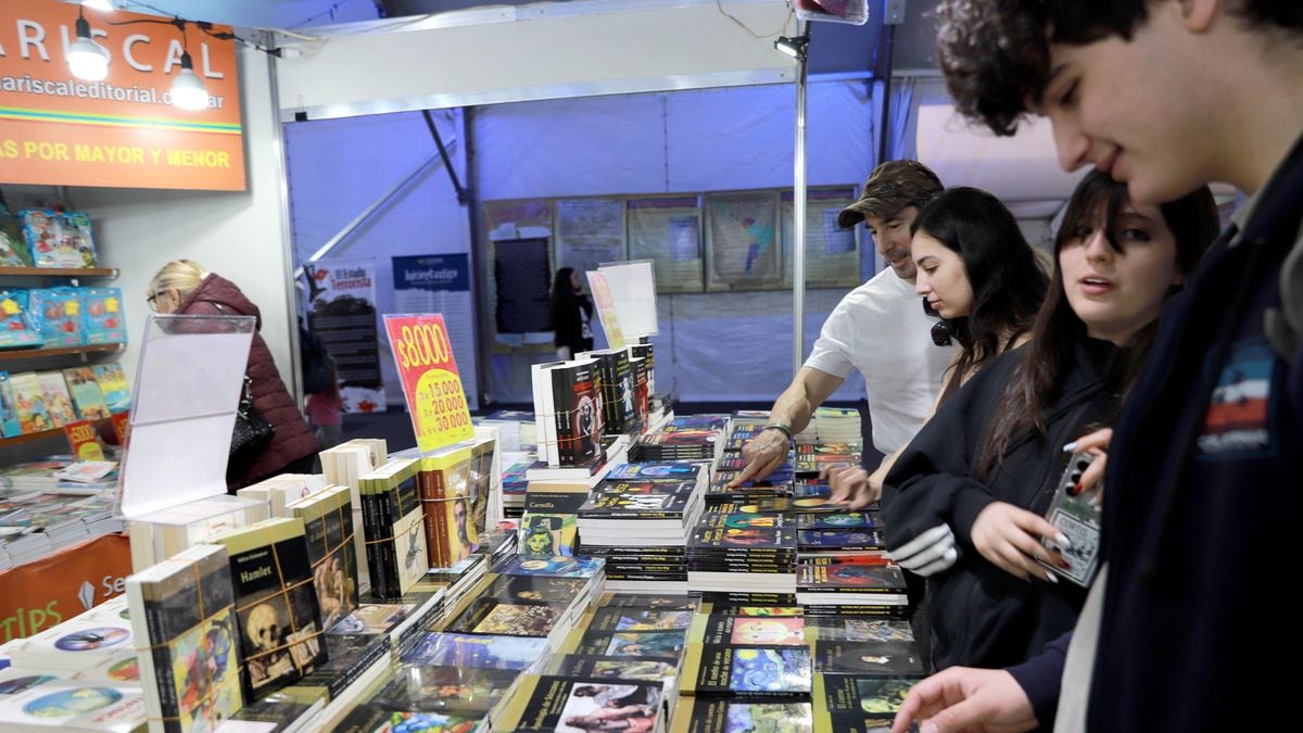 La Feria del Libro de Neuquén despide su decimotercera edición con una agenda que cruza literatura, teatro y oficios de la palabra