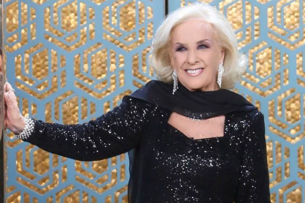 Mirtha Legrand volvió al Mater Dei: otra noche larga, otra espera en la pantalla y el living de todos