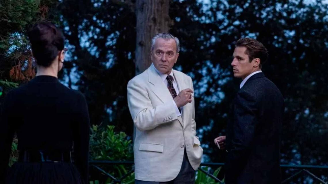 Un hotel aislado y un crimen sin salida: la nueva apuesta de Netflix con sello Pérez-Reverte