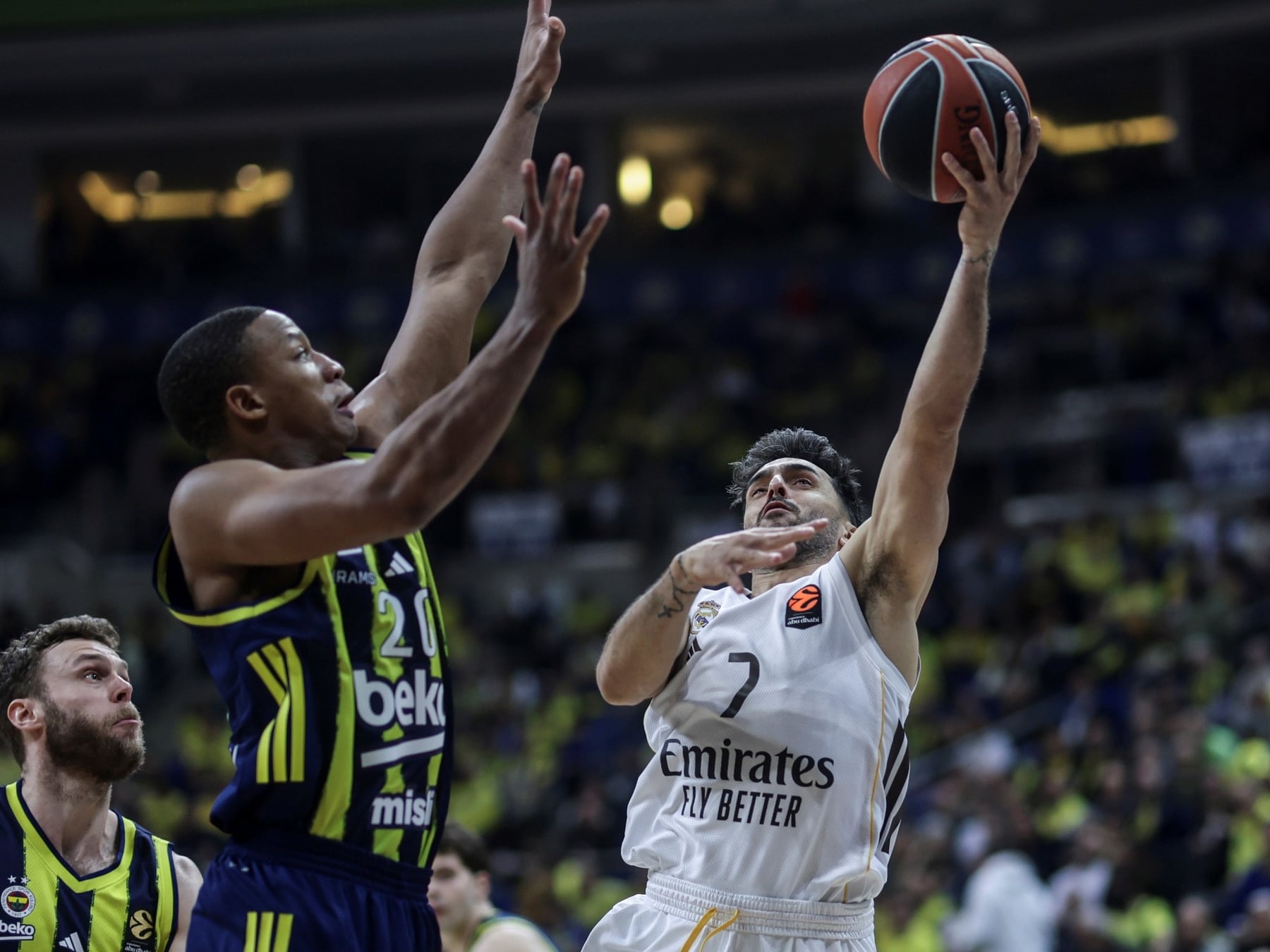 Corbalán se mete en la fiesta grande y los argentinos ya suman quinteto de lujo en la Euroliga