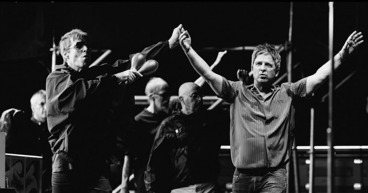 La foto que cuenta cómo se vive Oasis en las tribunas del Monumental