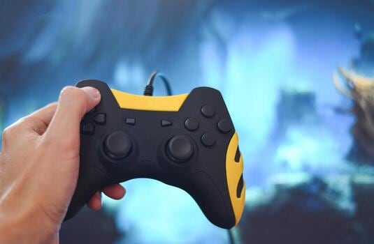 La versión remasterizada de The Witcher 3 llega con un sistema dehabilidades renovado y más opciones de cámara