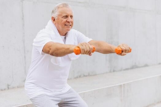 Músculos y huesos después de los 35: la rutina que propone una médica ortopedista para sostener el cuerpo en el tiempo