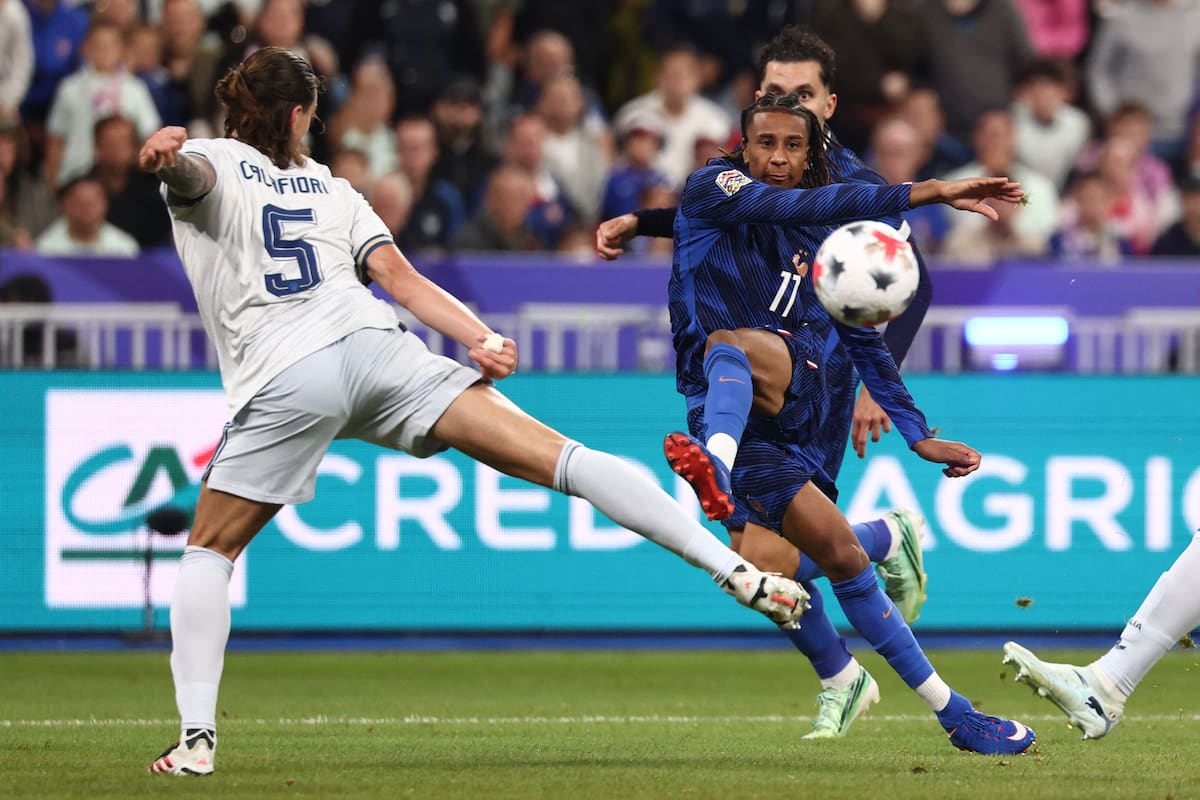 París lo tuvo Francia, pero Donnarumma dijo que no: empate 1-1 con Italia y un punto que sabe a poco
