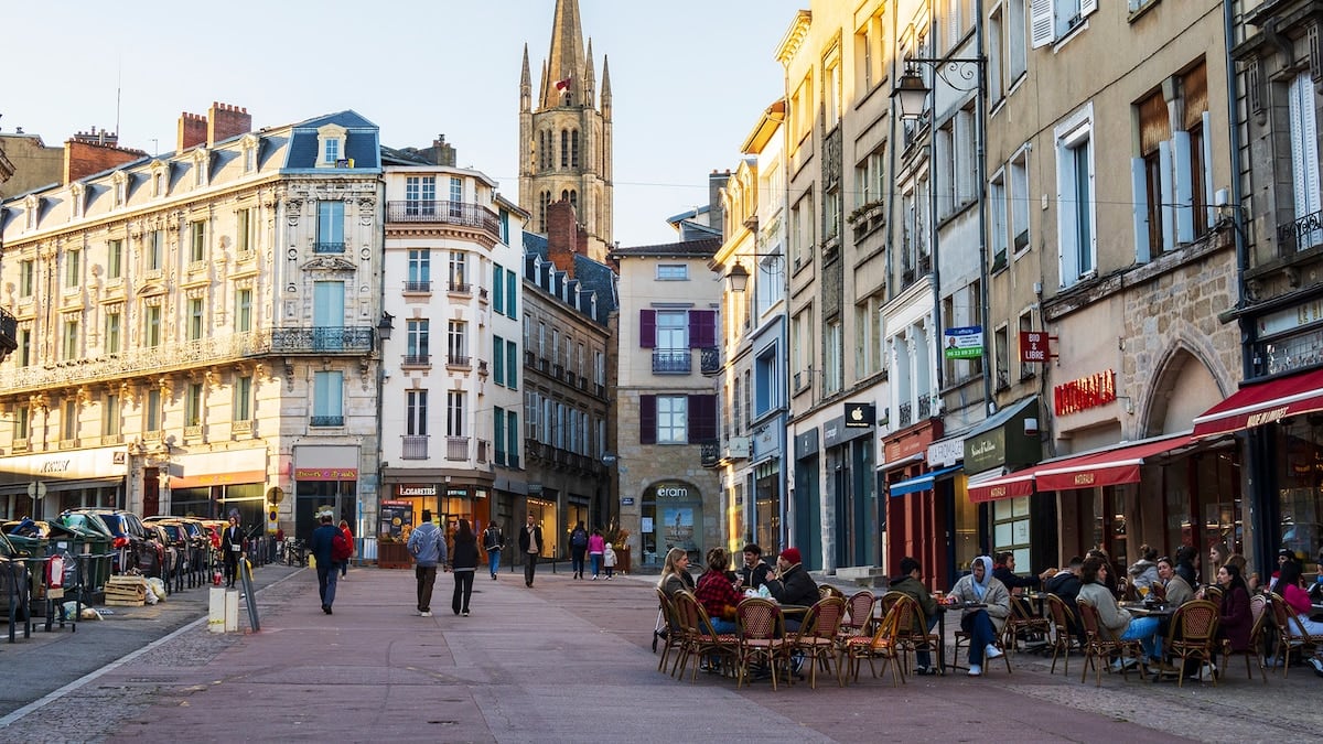 Limoges, la ciudad francesa donde la porcelana y el esmalte siguen vivos