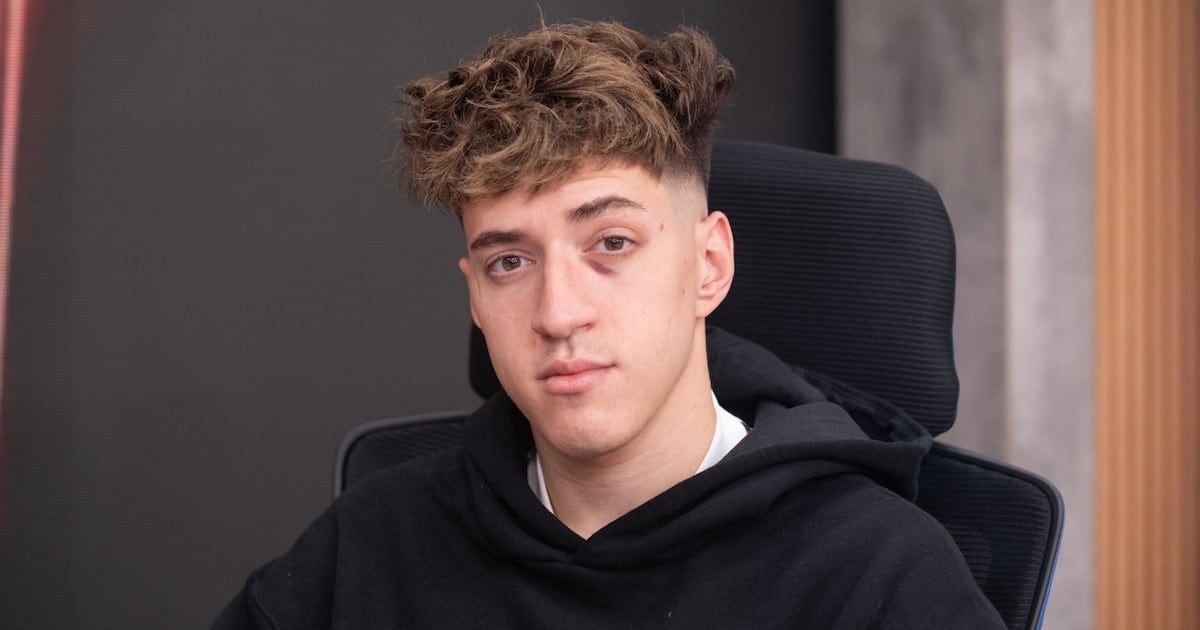 Baulo, el nene del stream que se sienta en la mesa grande de Tinelli