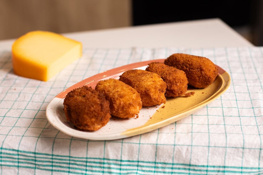 Croquetas de calabaza y queso gouda: la receta sin bechamel que se arma en la sartén de tu casa