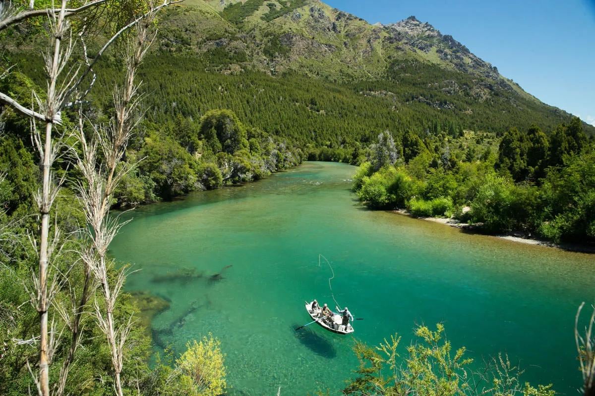 Neuquén pone en marcha la venta de permisos para la temporada de pesca deportiva 2026-2027