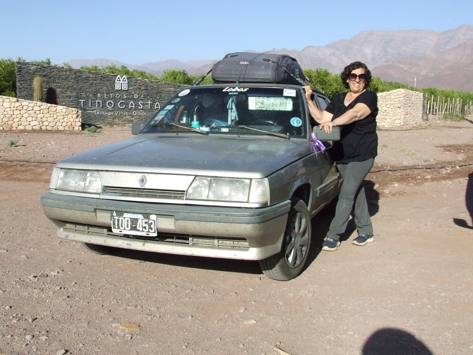 Delia, la jubilada de Lobos que armó su casa rodante en un Renault 11 y ya lleva tres años viajando sola por Argentina
