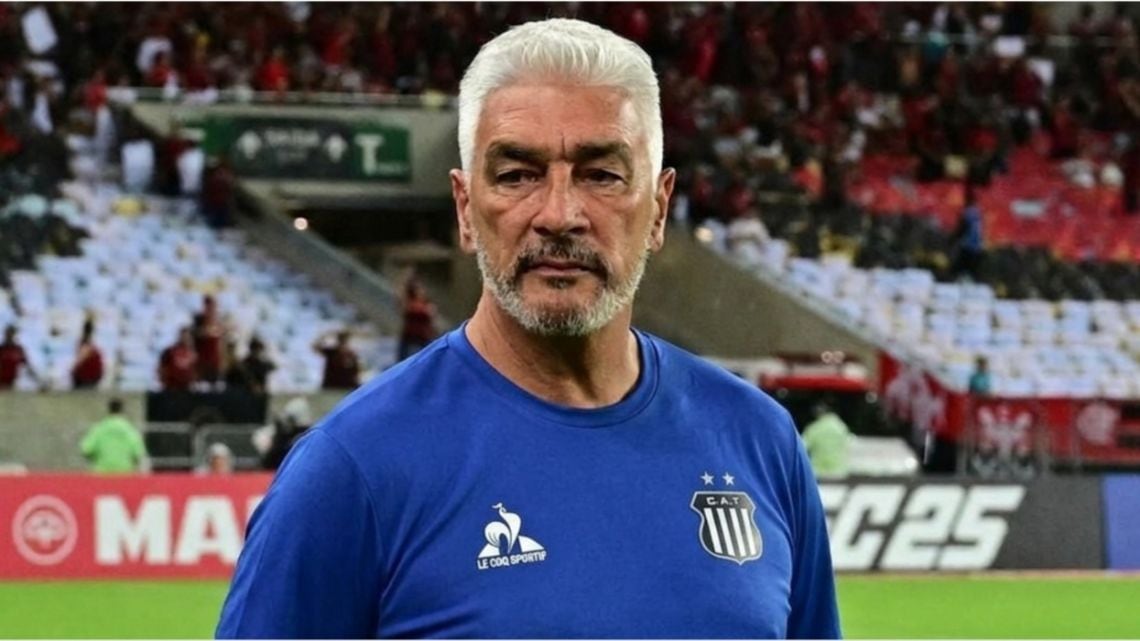 La T no levanta: Boca lo dejó en el fondo y De Felippe habló sin guardarse nada