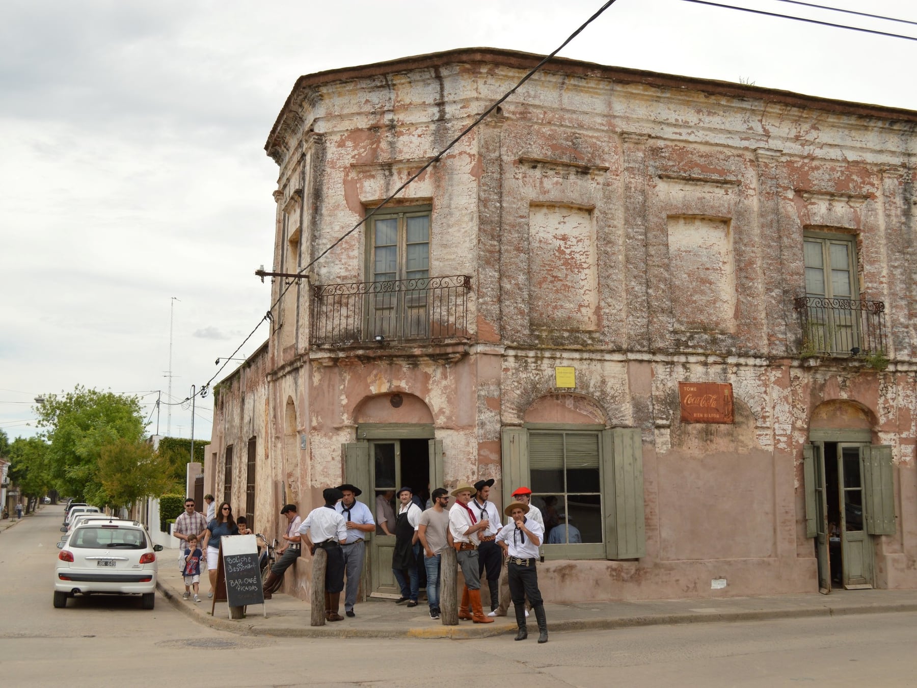 San Antonio de Areco: la cara oculta del pueblo gaucho, hecha a mano