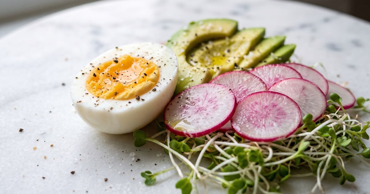 Huevo duro: cómo completar su valor nutritivo con alimentos sencillos