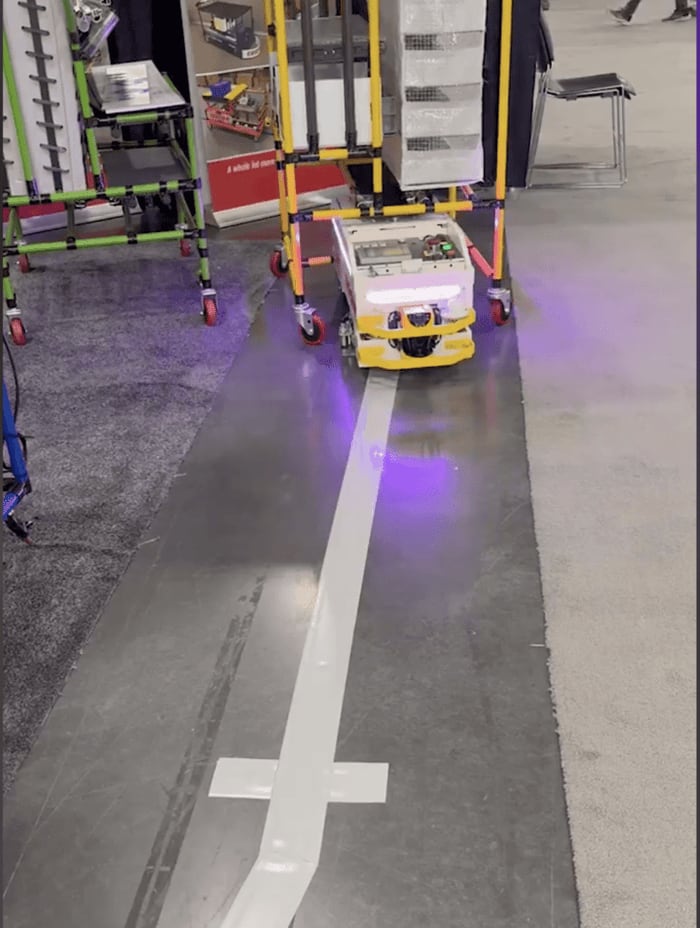 Intelervo doce meses para conservar robots extranjeros en sus plantas de chips