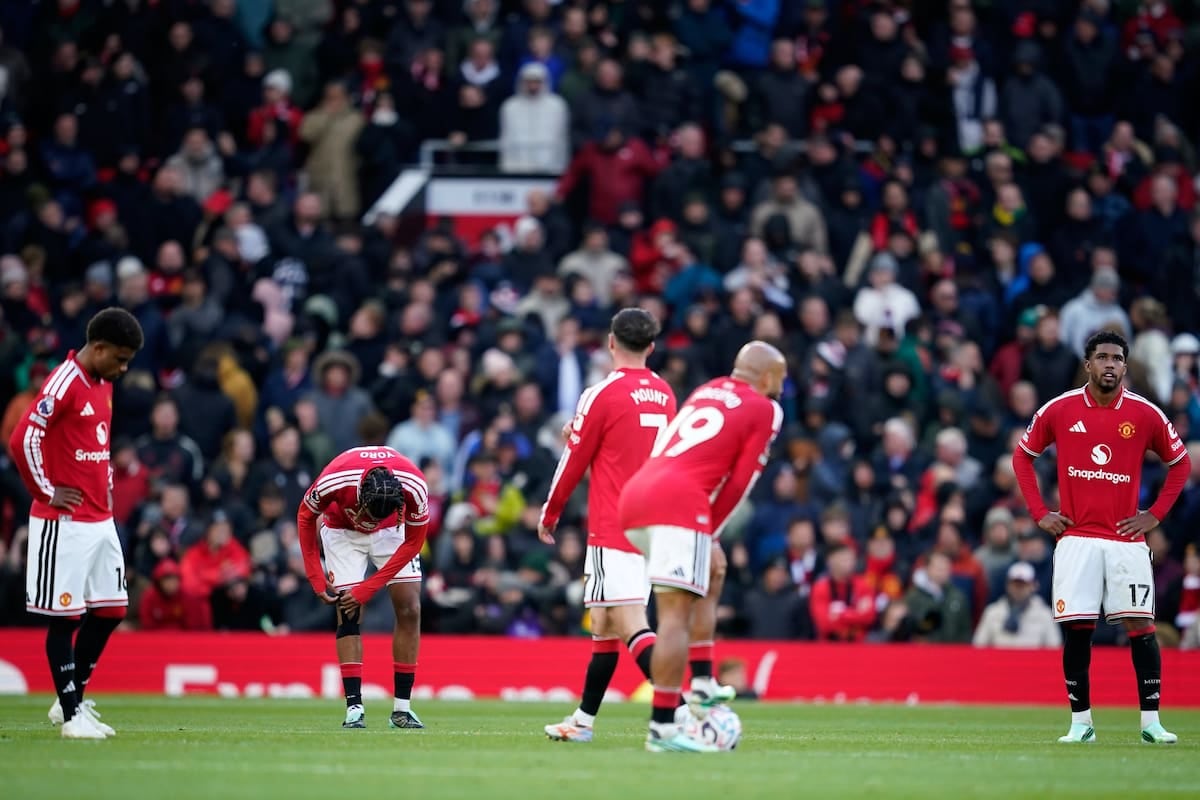 El United se hunde en Old Trafford y Bournemouth le deja al borde del infierno