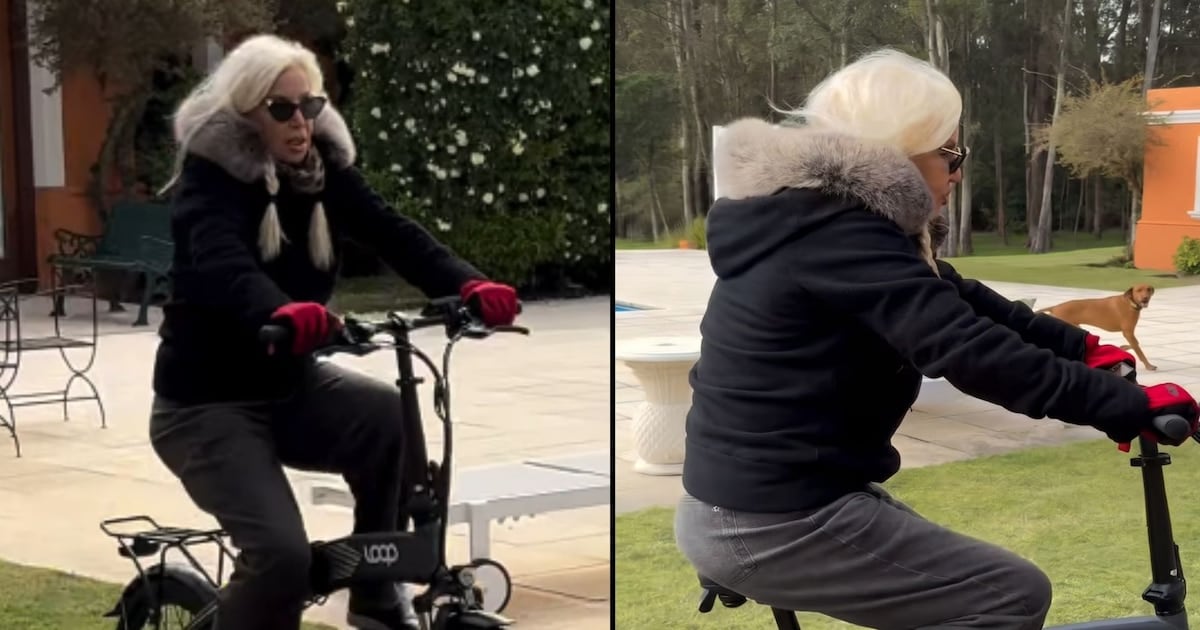 Susana Giménez Monto una bicicleta en Punta del Este y puso a sus perros a correr